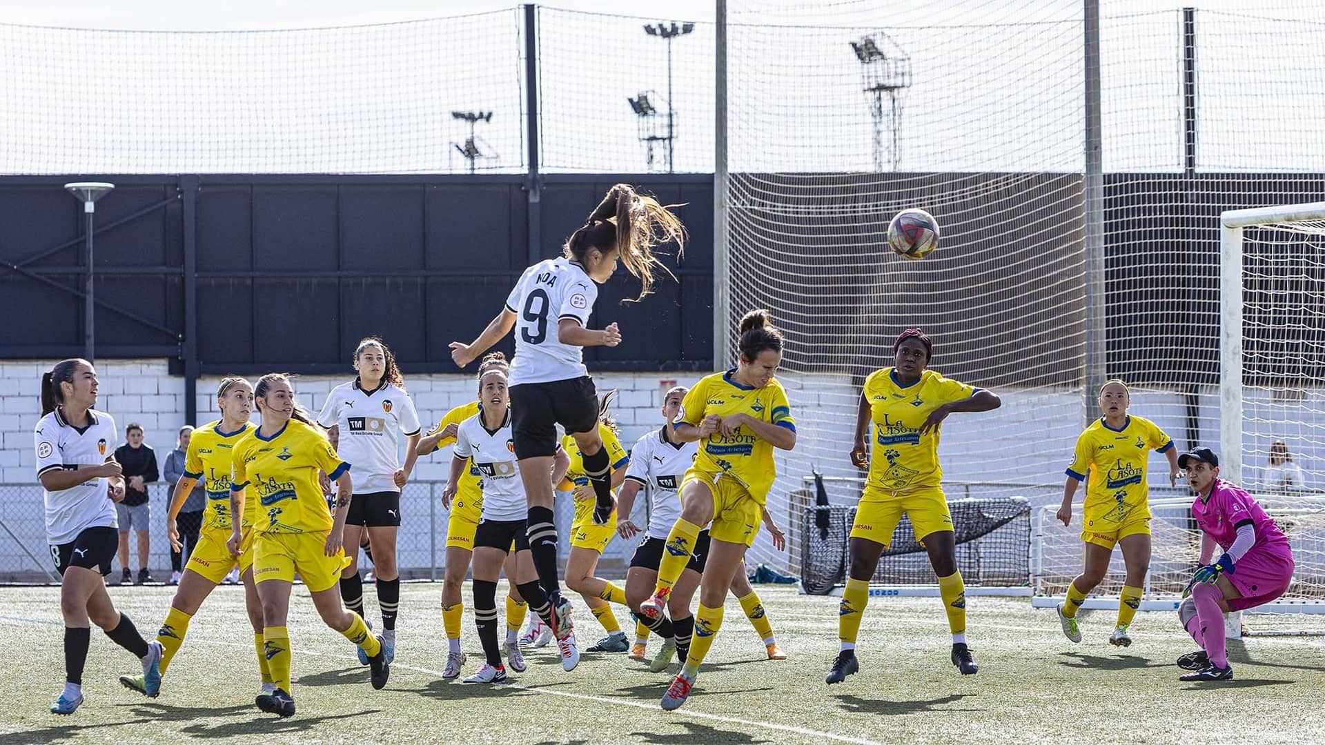 Un cabezazo para subir la autoestima del VCF Femenino B - Valencia CF
