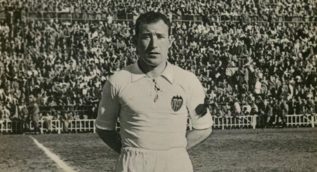 Vicente Asensi, un atacante de leyenda Valencia CF