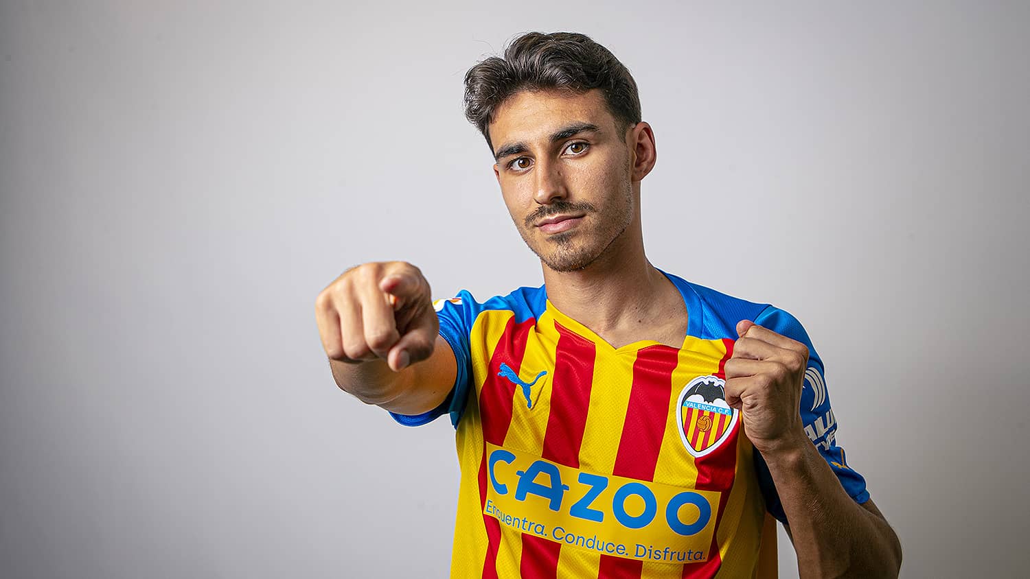 André Almeida: “Sé que la afición del Valencia CF tiene mucha garra y  quiero demostrar la misma pasión” - Valencia CF