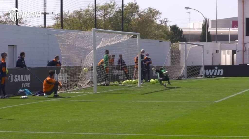 Entrenamiento en video del Valencia CF ⚽️🔛 - Valencia CF
