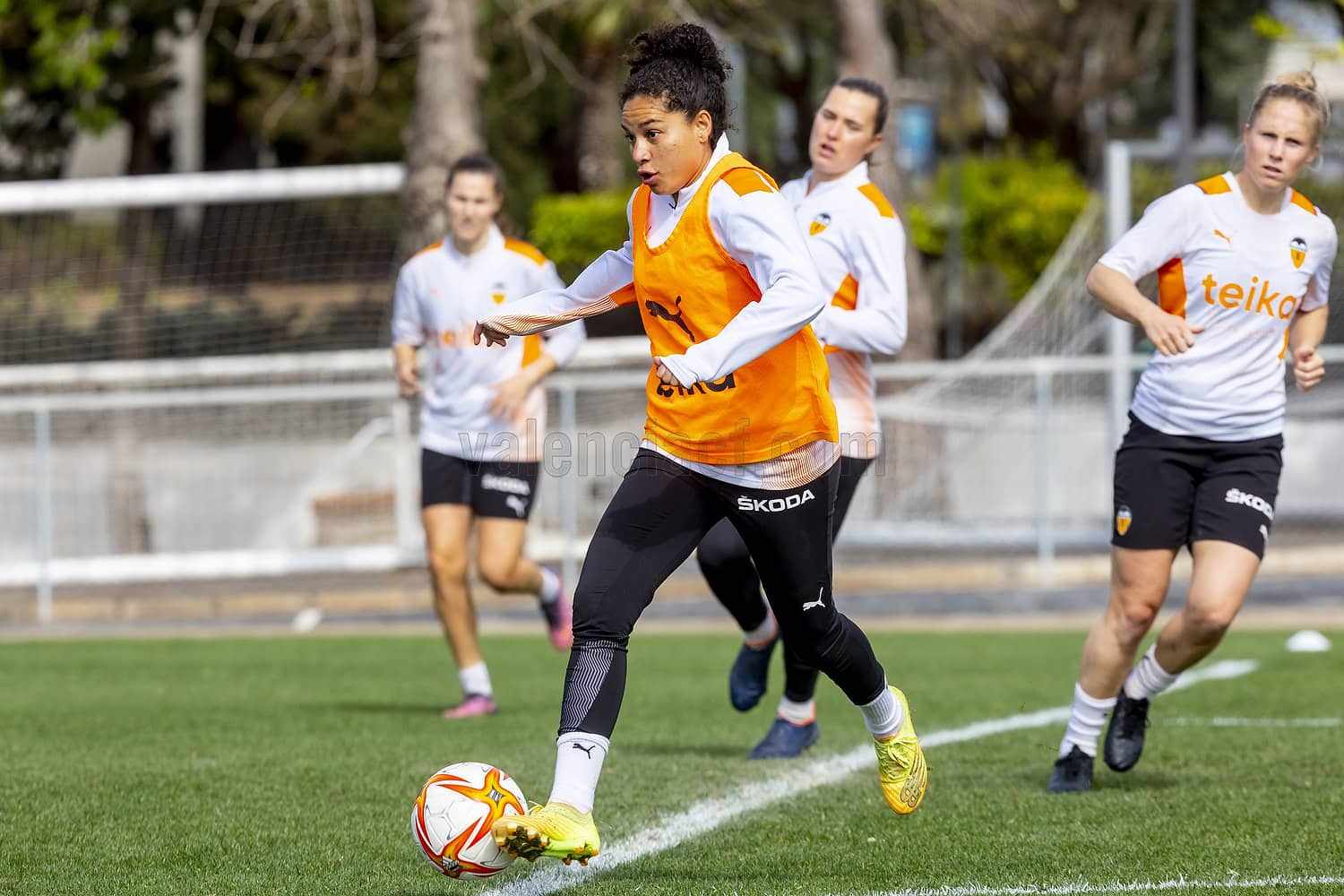El VCF Femenino preparado para medirse al FC Barcelona - Valencia CF