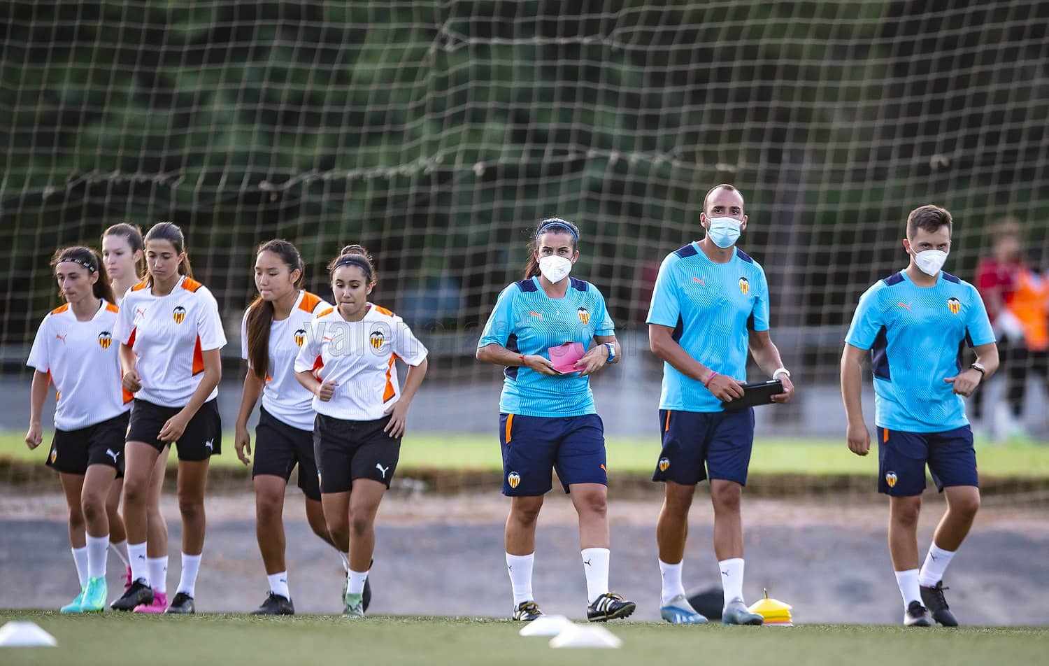 Entrenamiento de las chicas del VCF Femenino B 💪🏽⚽️ - Valencia CF