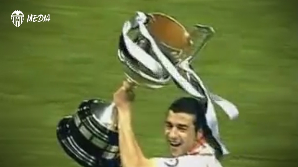 ¡Hoy cumple 33 años Raúl Albiol! - Valencia CF