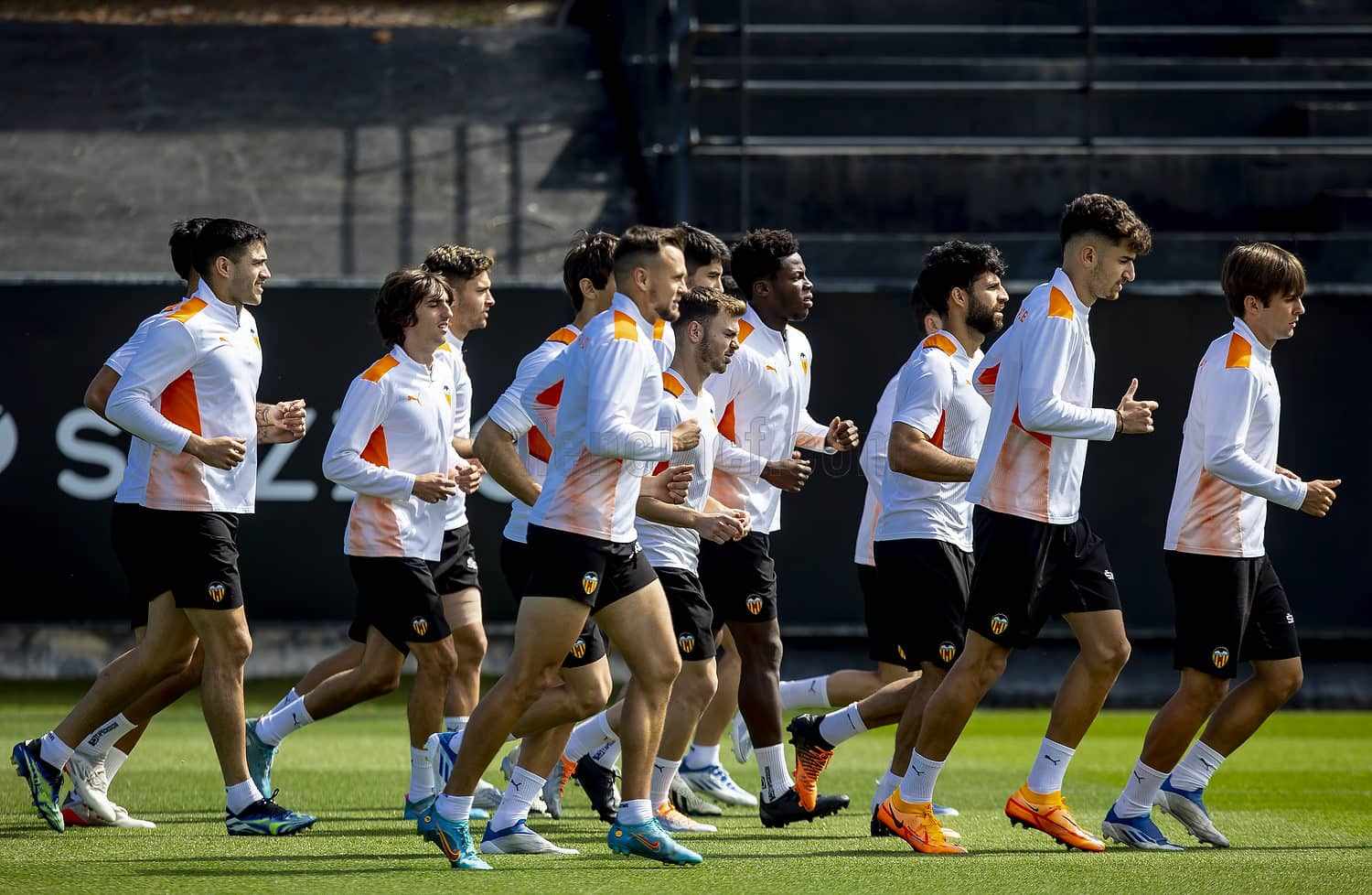 📸 Repaso fotográfico del entrenamiento de hoy - Valencia CF