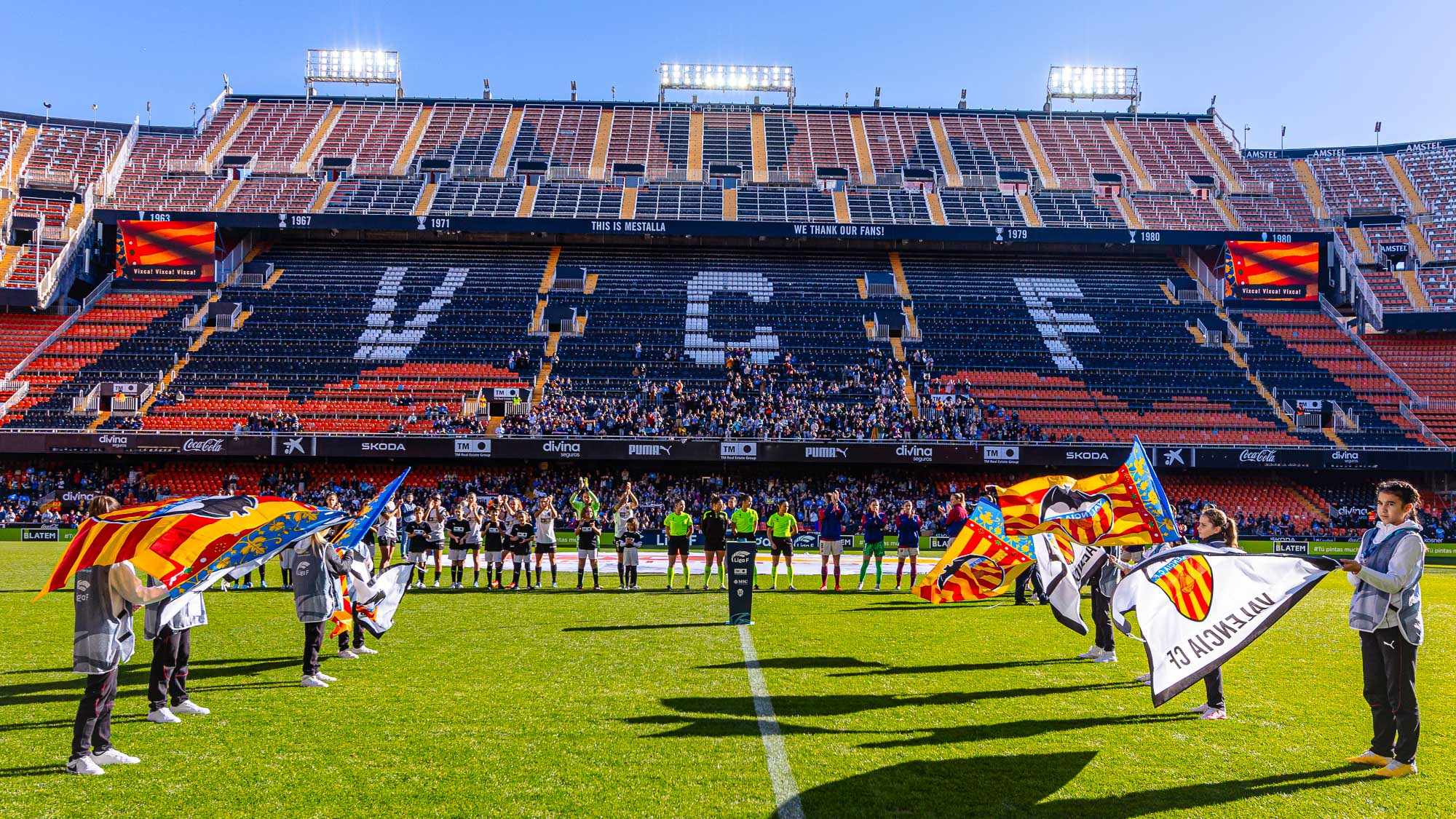 CRÓNICA LIGA F · Derrota del Valencia CF Femenino ante el FC Barcelona ...