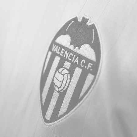 Asistente de ventas en tiendas oficiales VCF bei Valencia CF